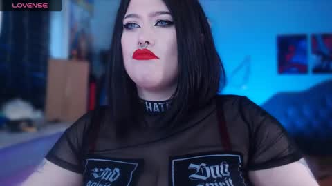 Snapshot of wickedxqueen chatting on January 25, 12:47 pm Laura online show from January 25, 12:47 pm