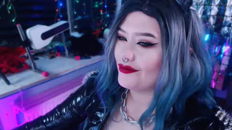 Snapshot of wickedxqueen chatting on January 27, 5:03 am Laura online show from January 27, 5:03 am