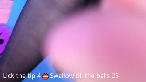 Snapshot of wickedxqueen chatting on March 5, 2:23 pm Laura online show from March 5, 2:23 pm