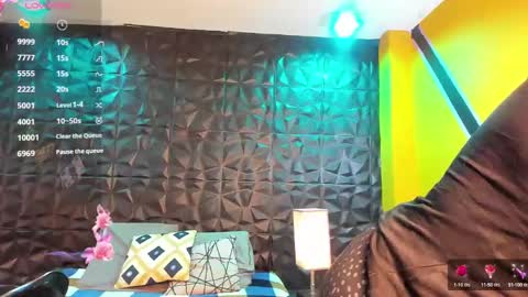 Snapshot of wife_mature chatting on December 4, 12:36 pm sussy online show from December 4, 12:36 pm