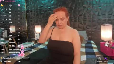 Snapshot of wife_mature chatting on December 4, 9:57 pm sussy online show from December 4, 9:57 pm