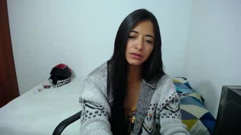 Ilauren online show from April 15, 11:17 am