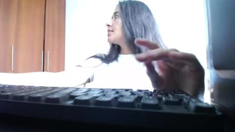 Snapshot of wifhot chatting on July 18, 3:05 pm Ilauren online show from July 18, 3:05 pm
