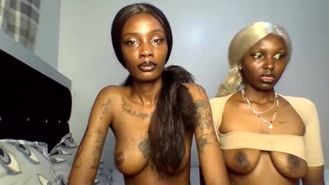 wiggly ashly online show from March 10, 7:13 am