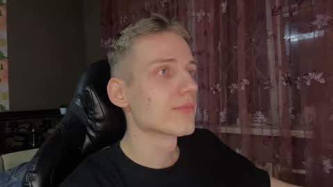 wiiinkyyy online show from December 4, 5:43 pm