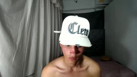 wild_fantasy_69 online show from January 14, 5:40 am