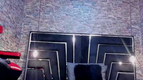 wild_firee_ online show from February 26, 7:57 pm