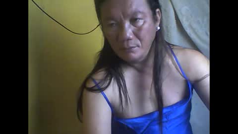 Snapshot of wild_sunflower11 chatting on February 8, 8:01 pm wild_sunflower11 online show from February 8, 8:01 pm