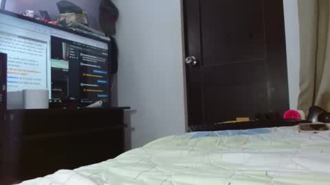 Snapshot of wildasslove4u chatting on February 20, 9:26 pm Wild online show from February 20, 9:26 pm