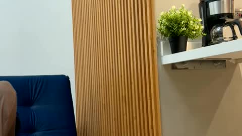 wildhoneylatina online show from March 11, 5:02 am