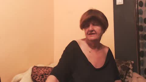 Snapshot of wildredcat chatting on July 12, 7:27 pm WildRedCat online show from July 12, 7:27 pm