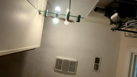 wildwildweed online show from November 30, 6:23 pm