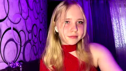 Anny online show from May 26, 9:16 am