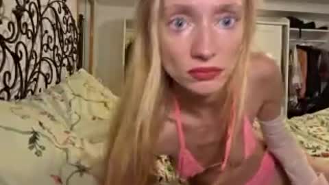 Willa Meadows online show from June 25, 6:23 pm