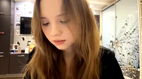 Olivia online show from February 24, 3:43 pm