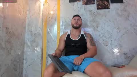Snapshot of william_parra55 chatting on June 13, 6:50 pm William Parra online show from June 13, 6:50 pm