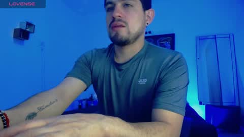 William Steel online show from May 22, 11:27 am