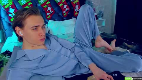 William online show from January 12, 3:45 am