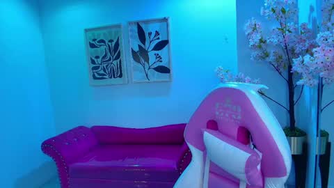 Willow online show from May 28, 11:51 am