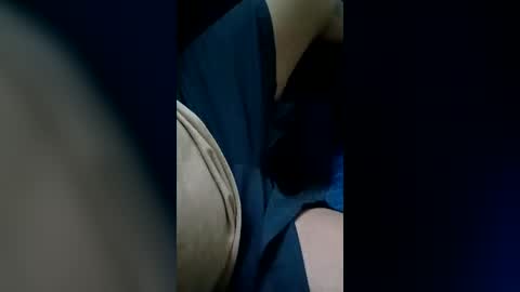 Snapshot of willy693214 chatting on July 14, 1:28 pm willy693214 online show from July 14, 1:28 pm