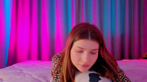 Vicki3 online show from February 13, 8:43 am