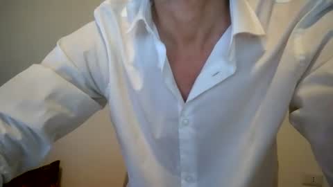 Snapshot of winston1414 chatting on July 8, 12:53 pm JanCloud online show from July 8, 12:53 pm