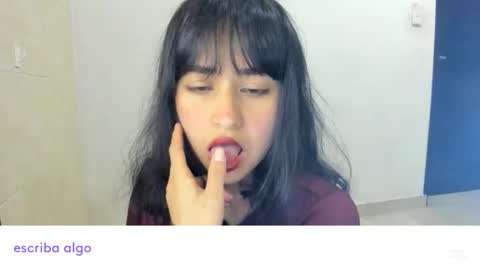 witch_3333 online show from June 9, 2:56 am