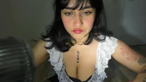 Snapshot of witch_3333 chatting on July 5, 3:45 am witch_3333 online show from July 5, 3:45 am