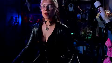 Goddess of two strapons  - Mr. long Don Mr. Pinky online show from February 18, 7:09 pm