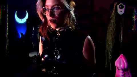 Goddess of two strapons  - Mr. long Don Mr. Pinky online show from September 12, 8:09 pm