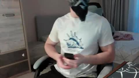 WizLoverr online show from May 25, 5:30 pm