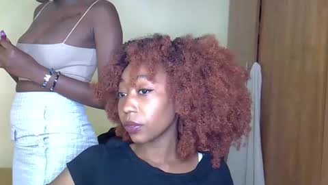 girlie o online show from January 10, 5:37 am