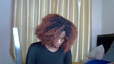 girlie o online show from February 10, 5:09 pm