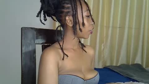 girlie o online show from March 11, 11:55 am