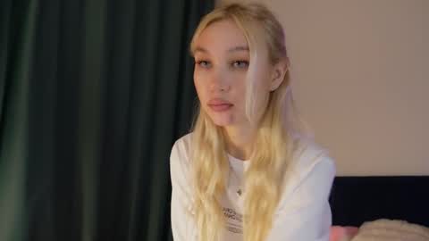 wladilia online show from February 16, 9:11 pm