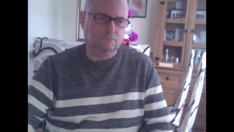 wobble444 online show from May 12, 9:39 am