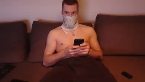 wolf021221 online show from April 7, 8:37 am