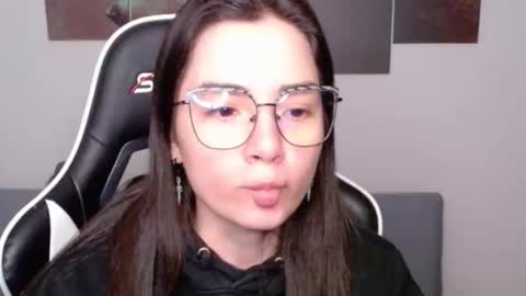 Alex online show from April 6, 2:20 am