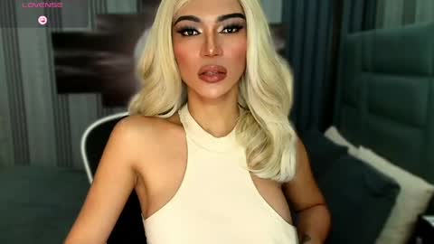 Julia online show from April 12, 5:56 am