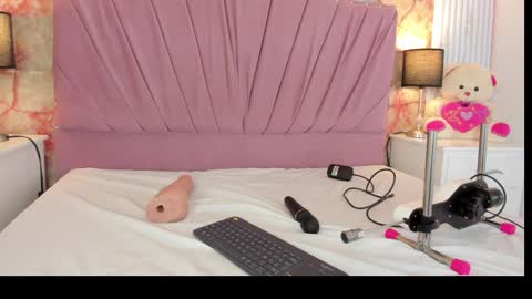 wonderkloe_ online show from March 31, 3:19 am