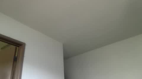 woof_wolf37 online show from March 27, 4:29 pm