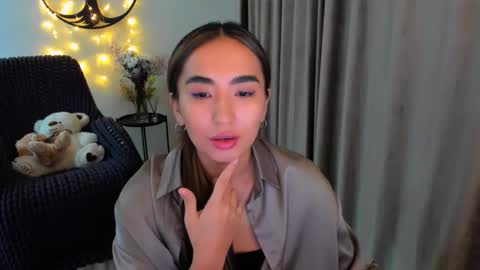 dudetta Kim online show from February 27, 5:35 pm