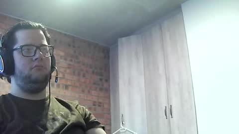 worsie online show from November 1, 8:49 am