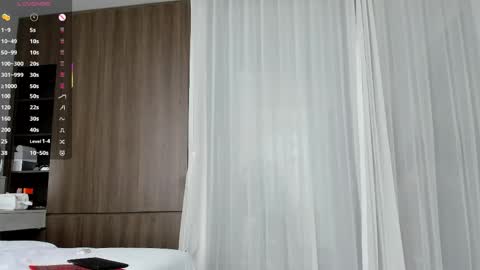 Snapshot of wow__lina chatting on June 6, 5:12 am Hey Im Lina See you 12am - 6am GMT 3 online show from June 6, 5:12 am