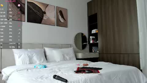 Snapshot of wow__lina chatting on July 5, 4:19 am Hey Im Lina See you 12am - 6am GMT 3 online show from July 5, 4:19 am