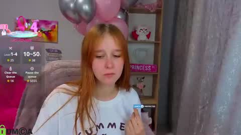 Snapshot of wow_emma_ chatting on June 18, 1:48 pm wow_emma_ online show from June 18, 1:48 pm