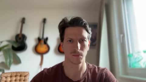 Snapshot of wow_justwow chatting on April 4, 2:25 pm wow_justwow online show from April 4, 2:25 pm