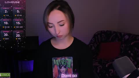 Snapshot of wow_sue chatting on December 3, 3:41 am Sue online show from December 3, 3:41 am