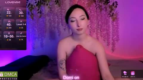 Snapshot of wow_sue chatting on November 8, 7:41 am Sue online show from November 8, 7:41 am