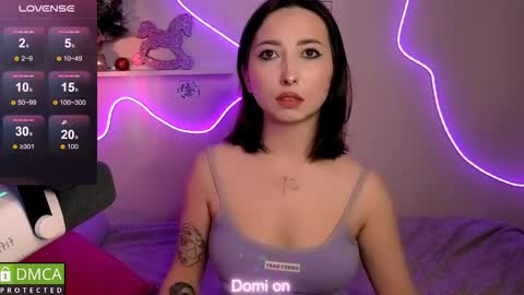 Snapshot of wow_sue chatting on February 4, 3:12 am Sue online show from February 4, 3:12 am